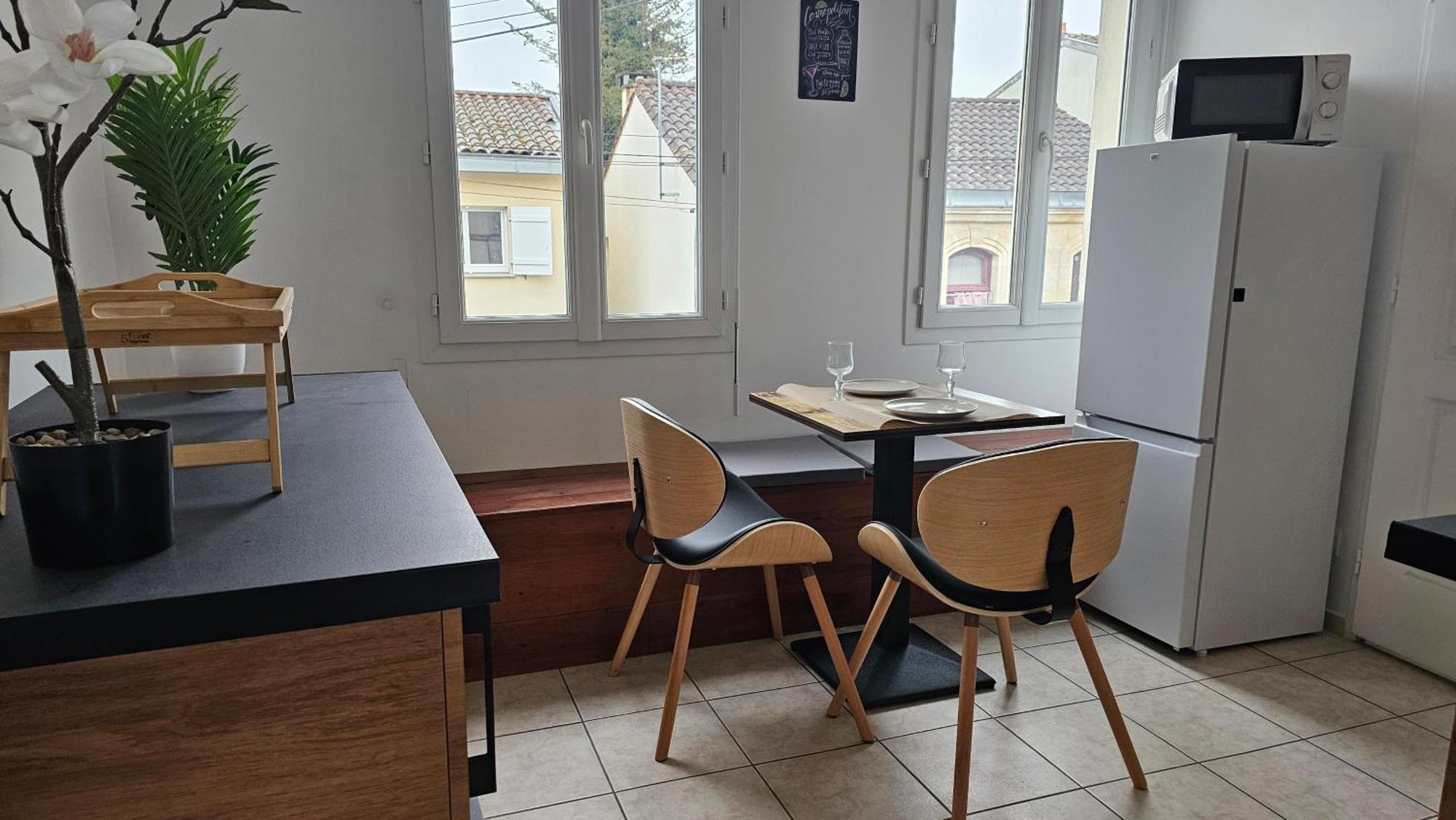 Bed To Rent - Maison Calme Avec Jacuzzi Sous Supplement Μπορντό Εξωτερικό φωτογραφία