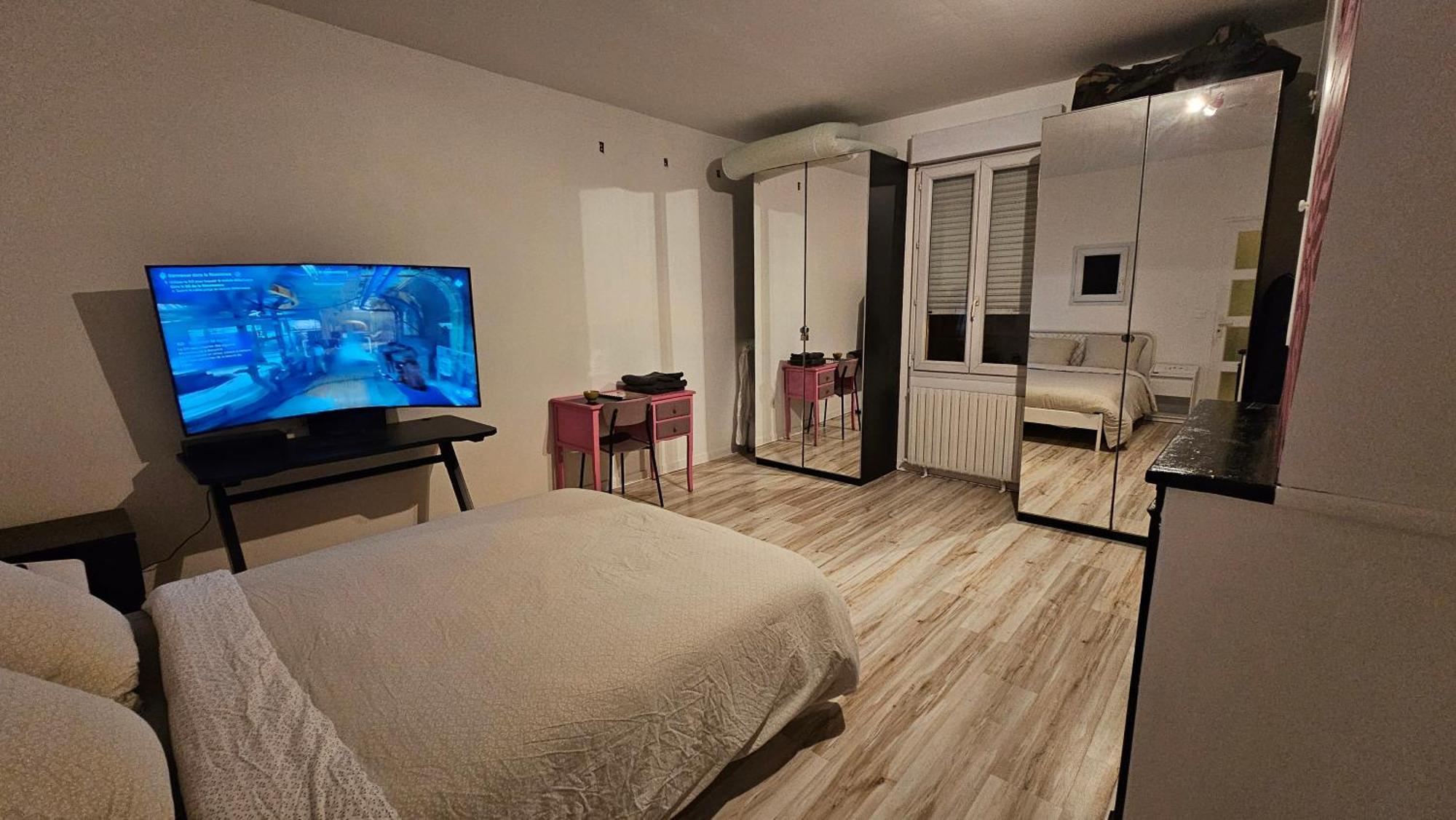Bed To Rent - Maison Calme Avec Jacuzzi Sous Supplement Μπορντό Εξωτερικό φωτογραφία