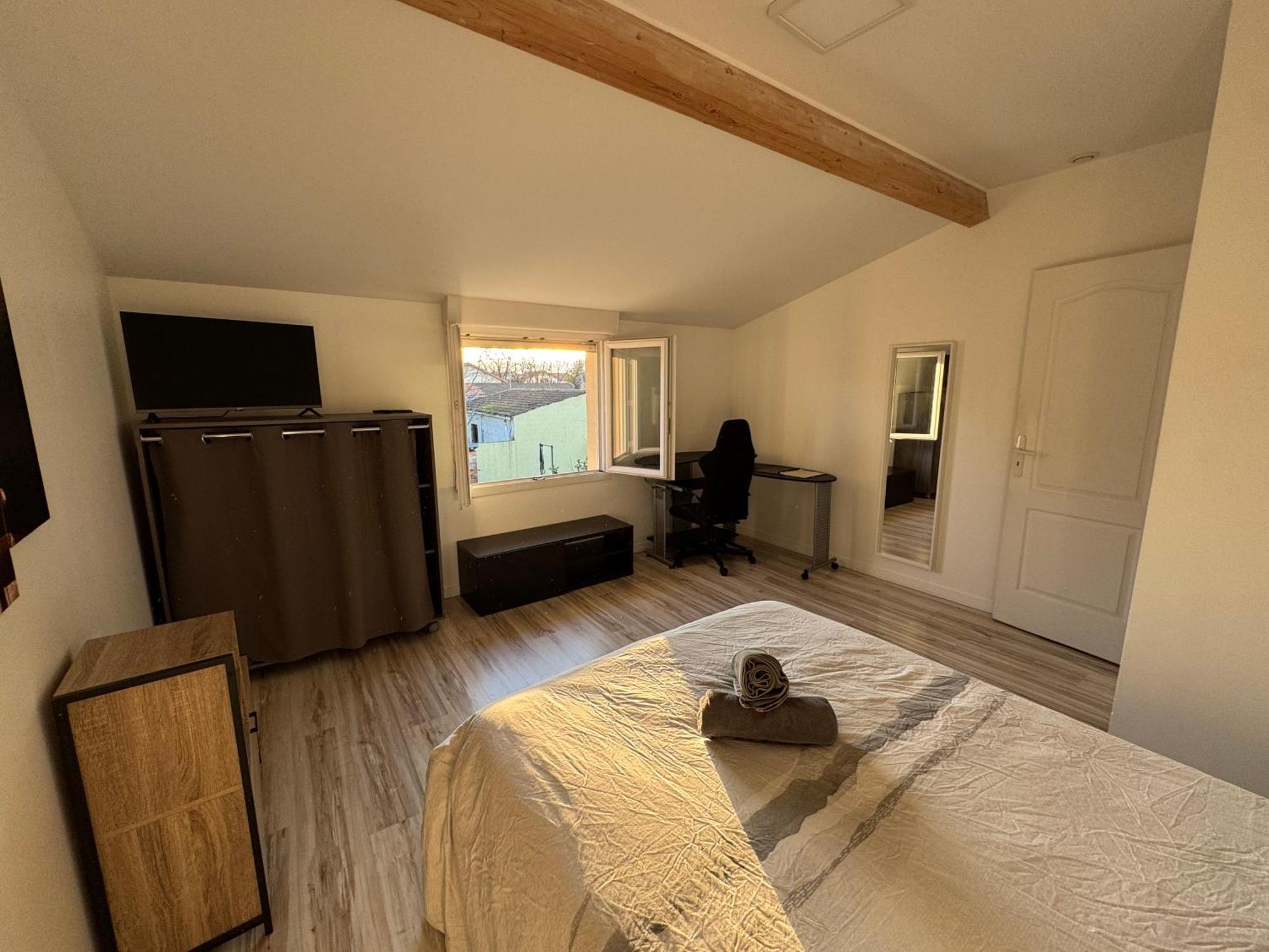 Bed To Rent - Maison Calme Avec Jacuzzi Sous Supplement Μπορντό Εξωτερικό φωτογραφία