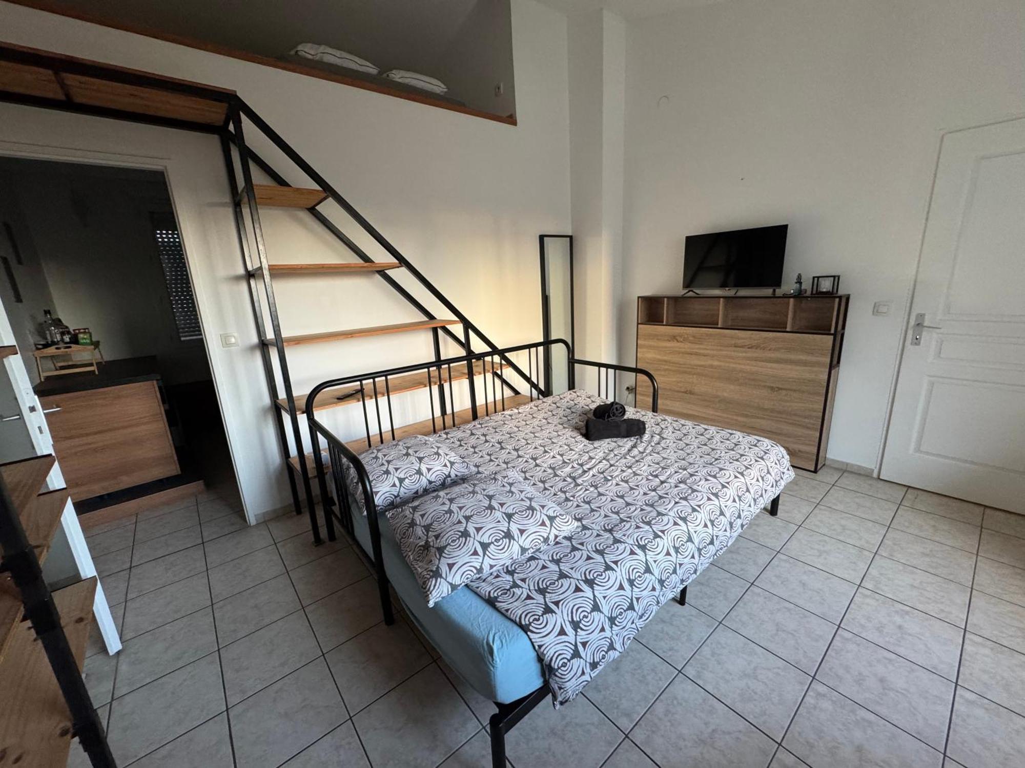 Bed To Rent - Maison Calme Avec Jacuzzi Sous Supplement Μπορντό Εξωτερικό φωτογραφία